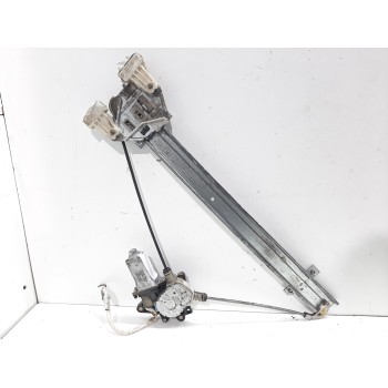ELEVALUNAS DELANTERO IZQUIERDO 8340254G00000 