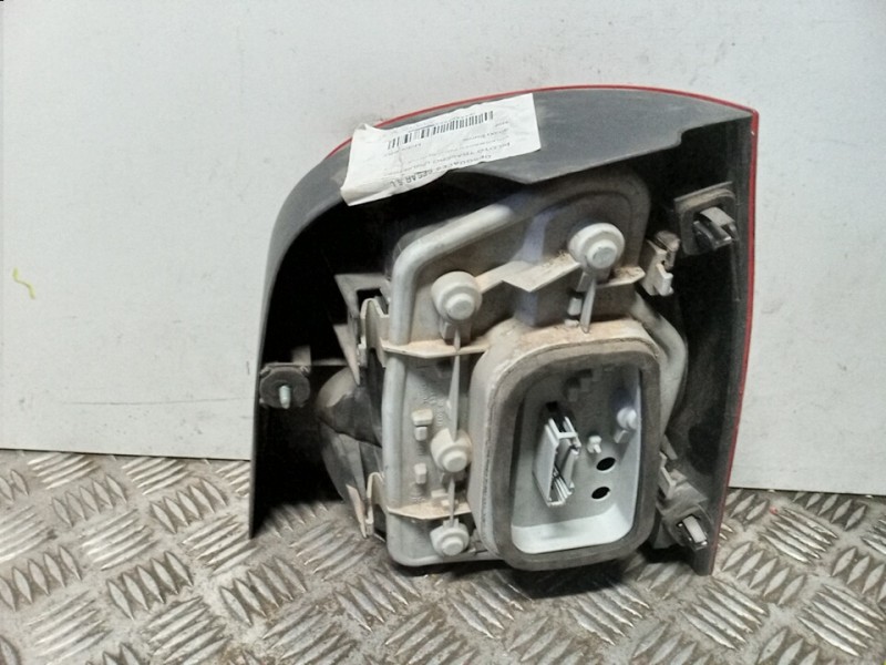 Recambio de piloto trasero izquierdo para volkswagen polo (9n1) highline referencia OEM IAM 6Q6945095G  