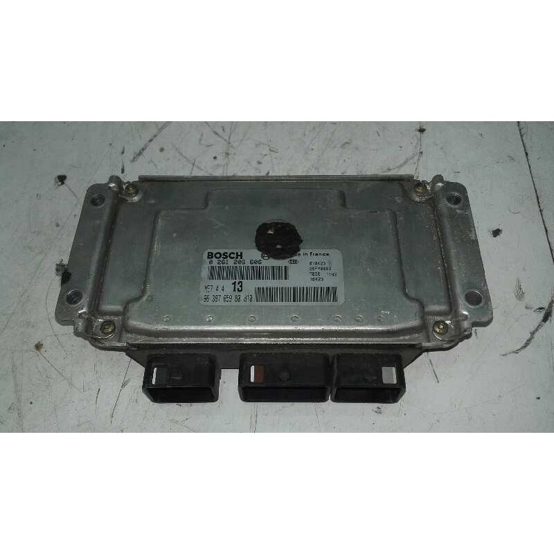 Recambio de centralita motor uce para citroën xsara berlina 1.6 lx referencia OEM IAM 0261206606 9638765980 