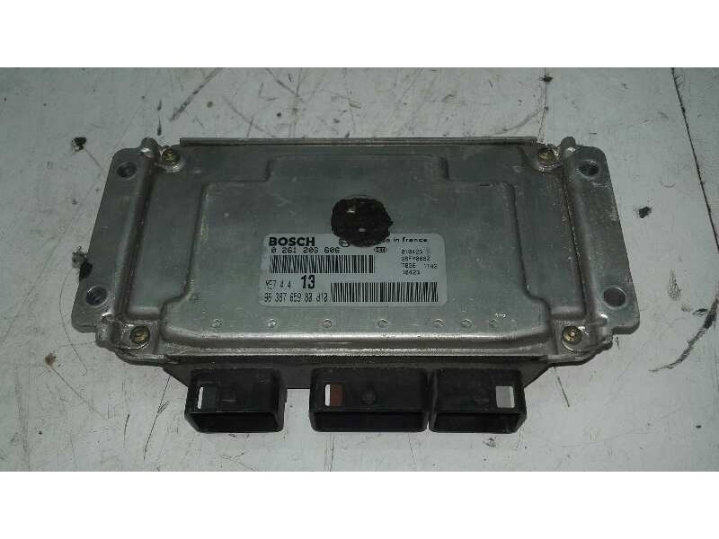 Recambio de centralita motor uce para citroën xsara berlina 1.6 lx referencia OEM IAM 0261206606 9638765980 
