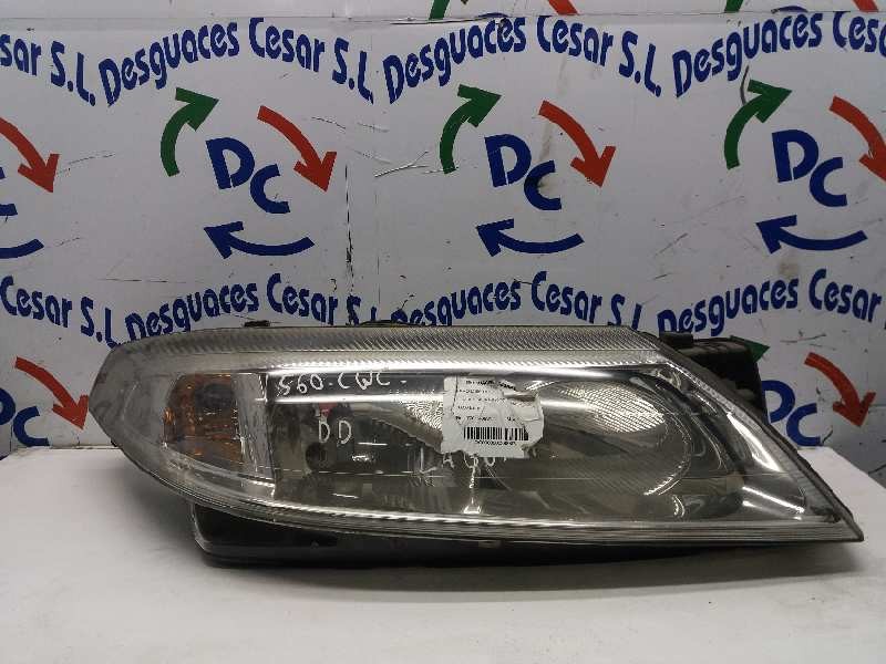 Recambio de faro derecho para renault laguna ii (bg0) confort authentique referencia OEM IAM 7701048931  