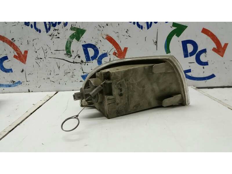 Recambio de piloto delantero izquierdo para fiat punto berl. (176) referencia OEM IAM    Recambio de piloto delantero izquierdo para fiat punto berl. (176) referencia OEM IAM