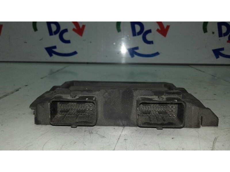 Recambio de centralita motor uce para peugeot 206 berlina xt referencia OEM IAM 9646672880  