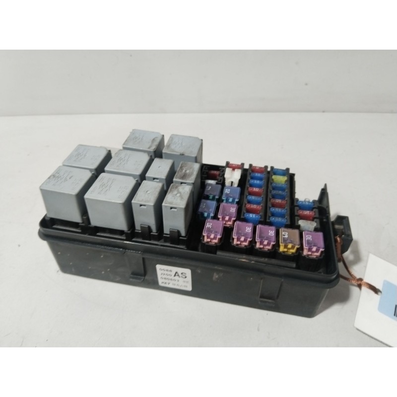CAJA RELES / FUSIBLES J200AS  - imagen 3
