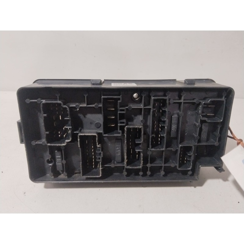 CAJA RELES / FUSIBLES J200AS  - imagen 4