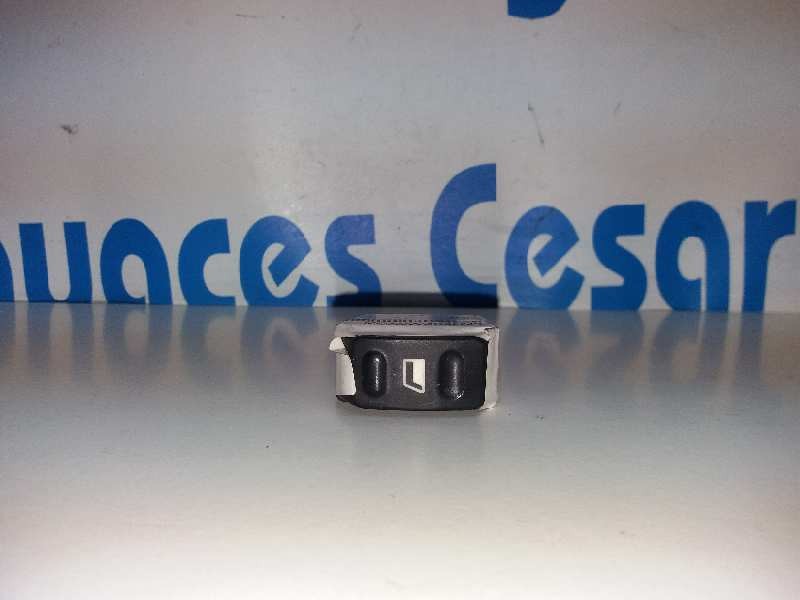Recambio de mando elevalunas delantero derecho para citroën xsara berlina 2.0 hdi sx (66kw) referencia OEM IAM   