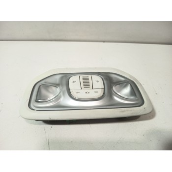 LUZ INTERIOR DELANTERA CENTRAL 0000735631408 