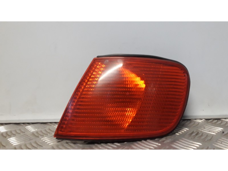 Recambio de piloto delantero izquierdo para audi 100 berlina (c4) básico referencia OEM IAM   