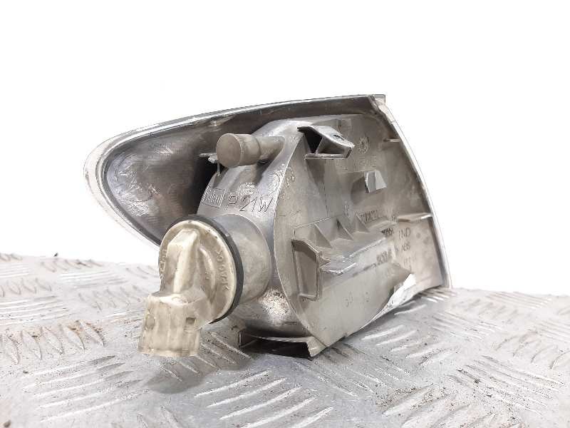 Recambio de piloto delantero izquierdo para renault megane i classic (la0) 1.6e rn referencia OEM IAM 7701040712  