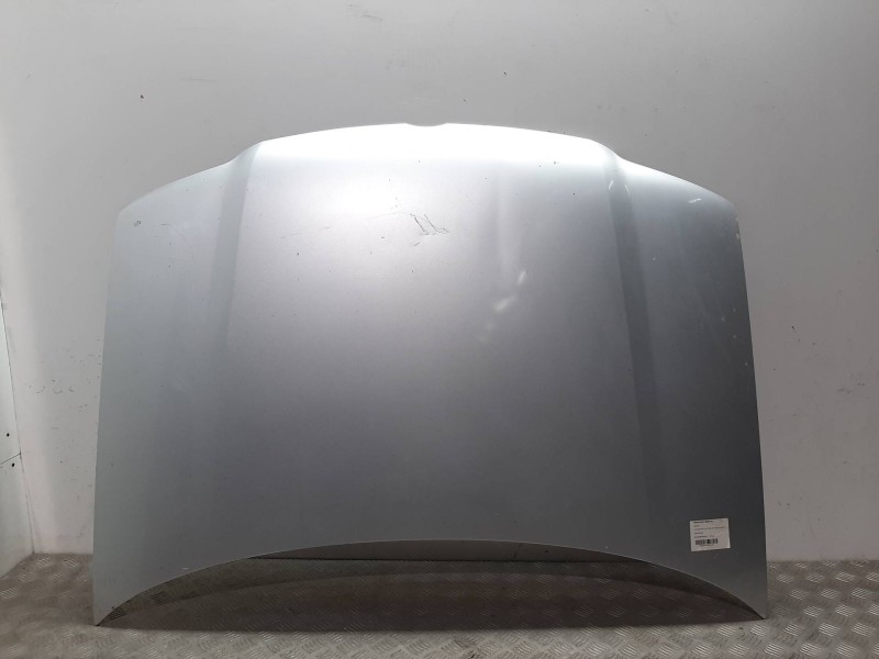 Recambio de capot para volkswagen polo berlina (6n2) conceptline referencia OEM IAM 6N0823031H PLATA 