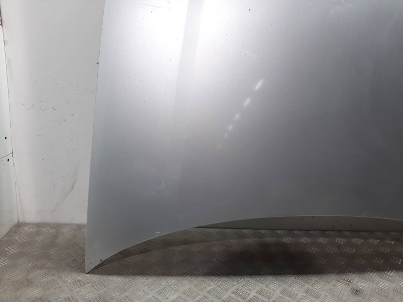 Recambio de capot para volkswagen polo berlina (6n2) conceptline referencia OEM IAM 6N0823031H PLATA 