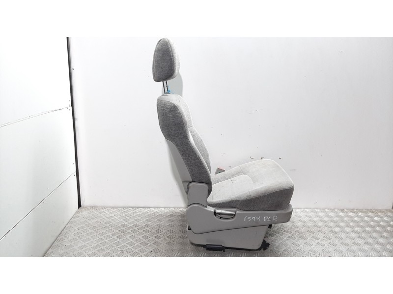 Recambio de asiento trasero derecho para hyundai trajet (fo) 2.0 gls referencia OEM IAM   