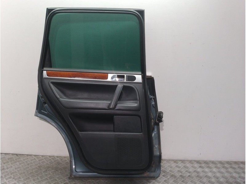Recambio de puerta trasera izquierda para volkswagen touareg (7la) tdi r5 referencia OEM IAM  GRIS 