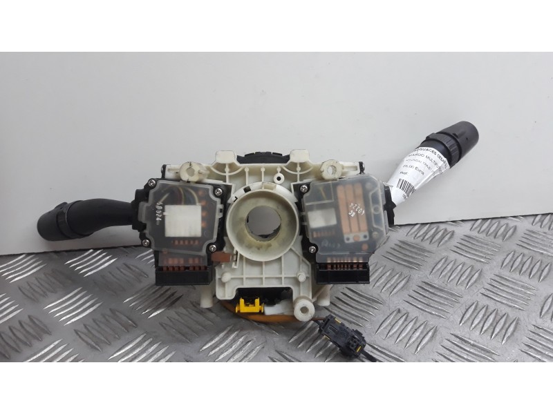 Recambio de mando multifuncion para hyundai trajet (fo) 2.0 gls referencia OEM IAM DH0T0550070  