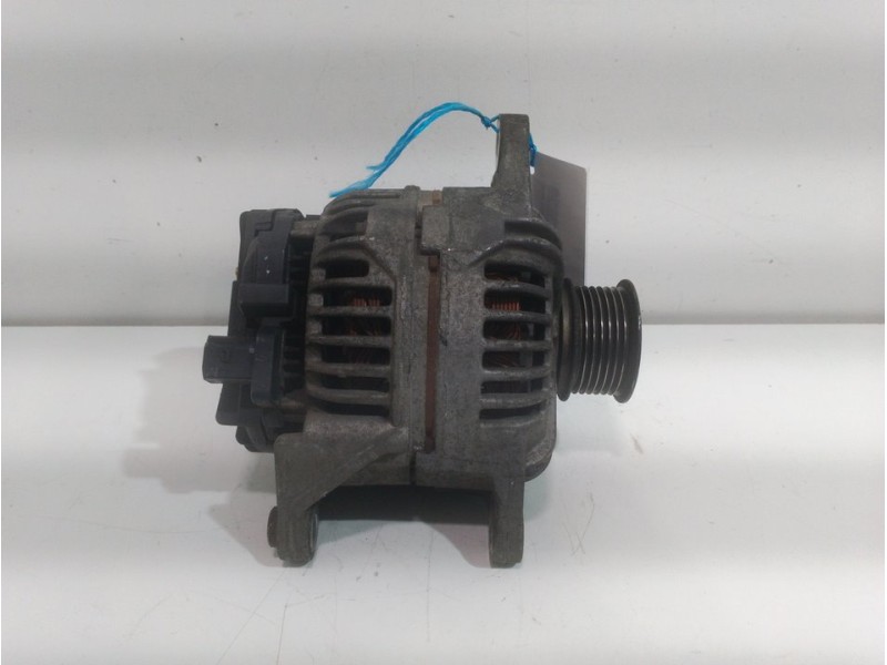 Recambio de alternador para iveco daily combi 29 - l 12 combi referencia OEM IAM 504009978  
