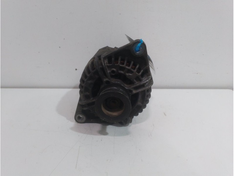 Recambio de alternador para iveco daily combi 29 - l 12 combi referencia OEM IAM 504009978  