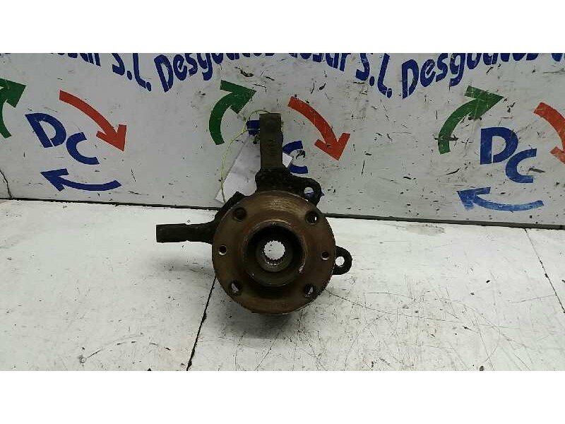 Recambio de mangueta delantera derecha para renault kangoo (f/kc0) oasis referencia OEM IAM   