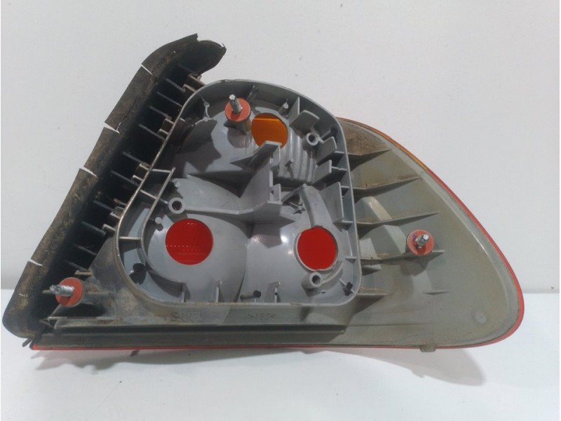 Recambio de piloto trasero izquierdo para bmw serie 3 berlina (e46) 318i referencia OEM IAM   