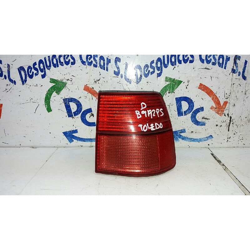 PILOTO TRASERO DERECHO 1L0945112F  - imagen 1