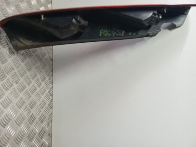 Recambio de piloto trasero derecho para ford focus berlina (cap) ambiente (d) referencia OEM IAM 1420450  