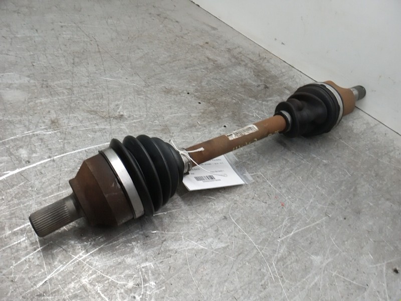 Recambio de transmision delantera izquierda para volvo v50 familiar 1.8 kinetic referencia OEM IAM T050621  