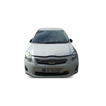 TOYOTA AURIS (_E18_) de desguace