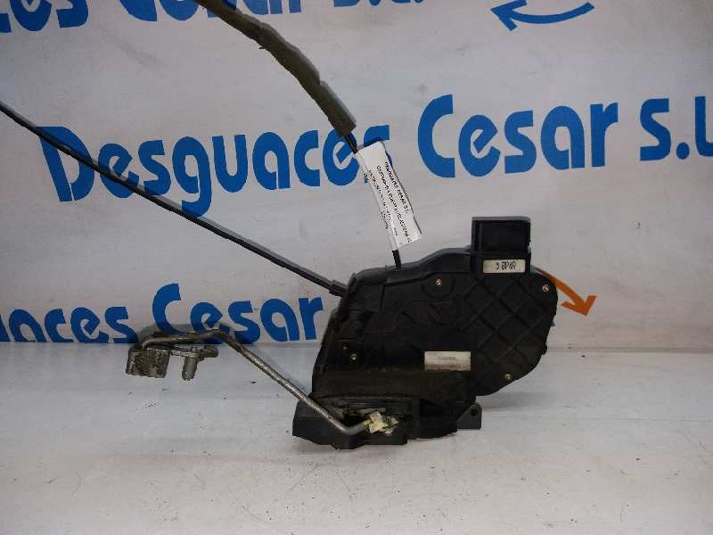 Recambio de cerradura puerta delantera derecha para mazda 3 berlina (bk) 1.6 crdt active referencia OEM IAM   