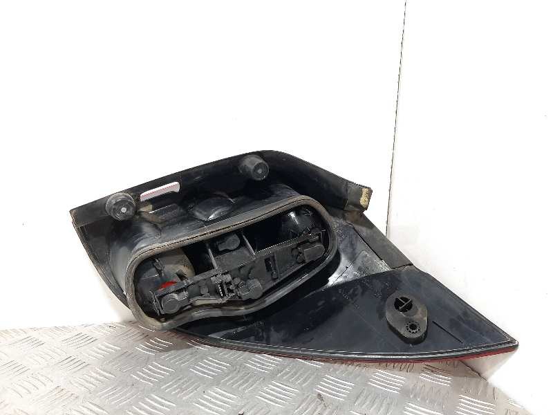 Recambio de piloto trasero izquierdo para renault laguna ii grandtour (kg0) dynamique referencia OEM IAM   