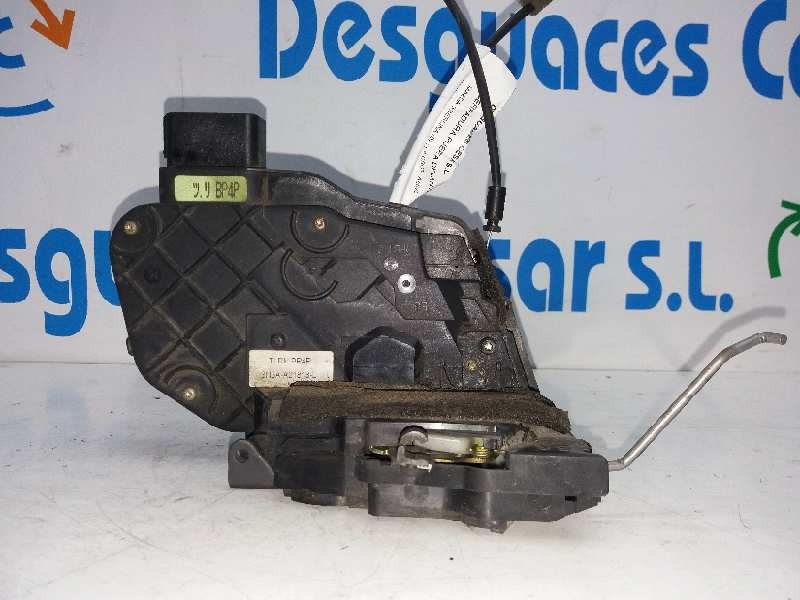 Recambio de cerradura puerta delantera izquierda para mazda 3 berlina (bk) 1.6 crdt active referencia OEM IAM   