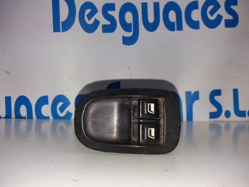 Recambio de mando elevalunas delantero izquierdo para peugeot 206 berlina x-line refri referencia OEM IAM   