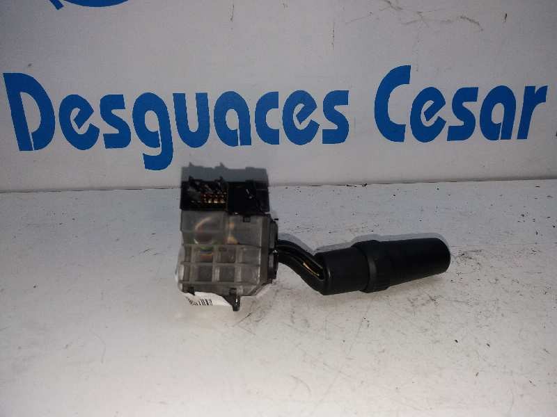 Recambio de mando limpia para mazda 3 berlina (bk) 1.6 crdt active referencia OEM IAM 17D682  