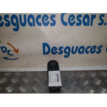 MANDO ELEVALUNAS DELANTERO DERECHO 8200315027 
