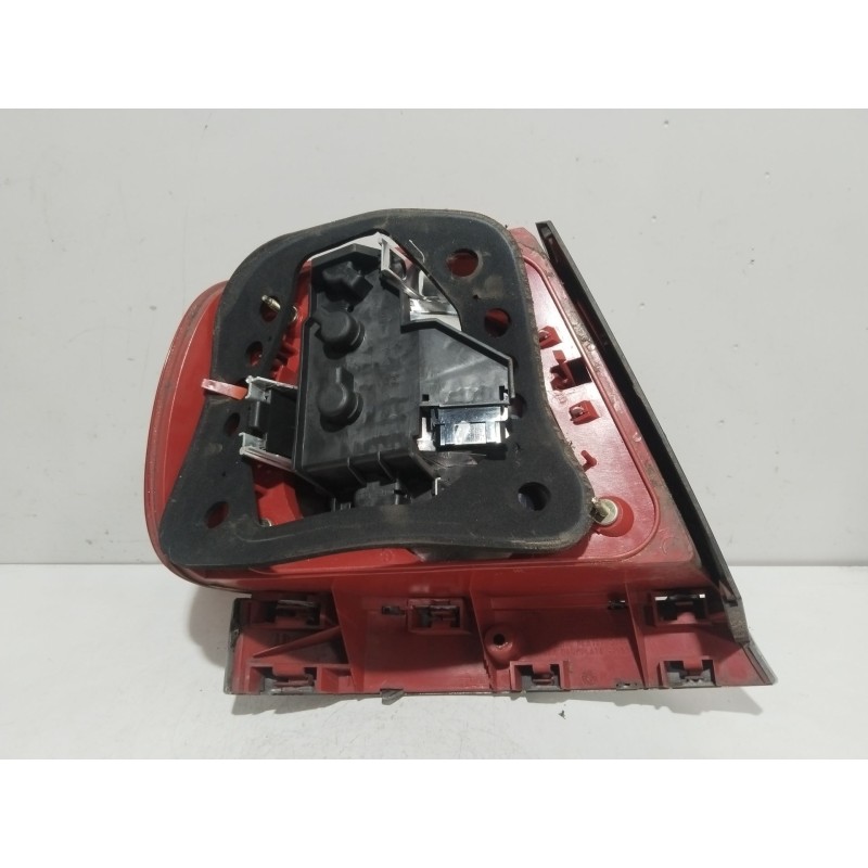 PILOTO TRASERO DERECHO 8D0945112D  - imagen 3