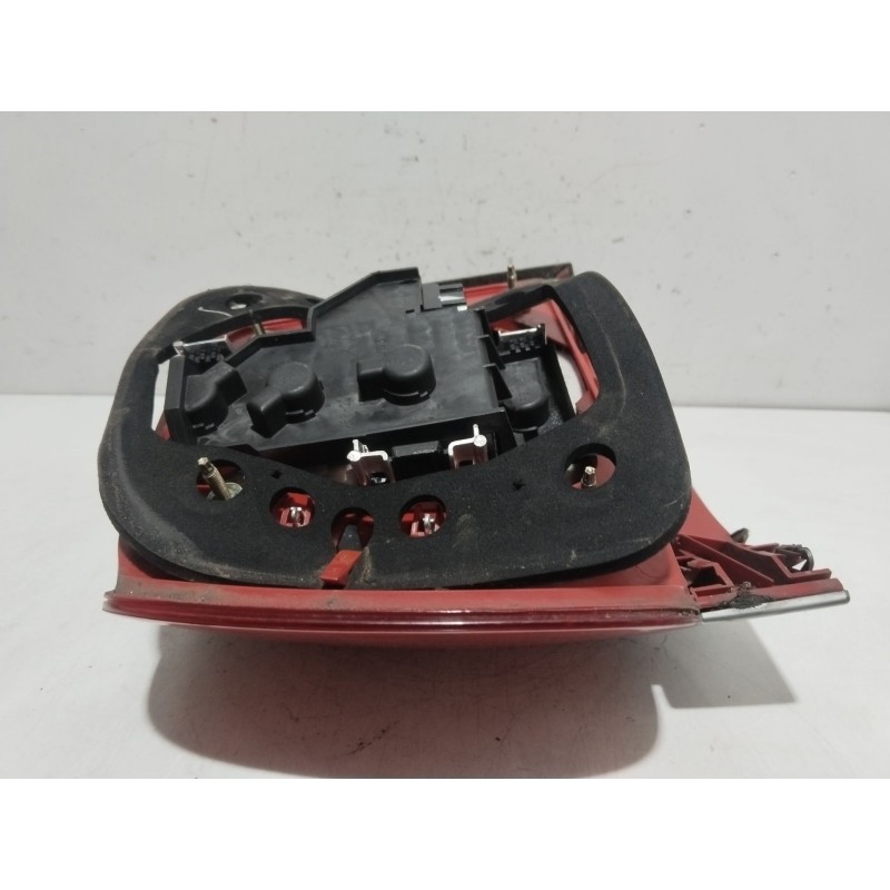 PILOTO TRASERO DERECHO 8D0945112D  - imagen 4
