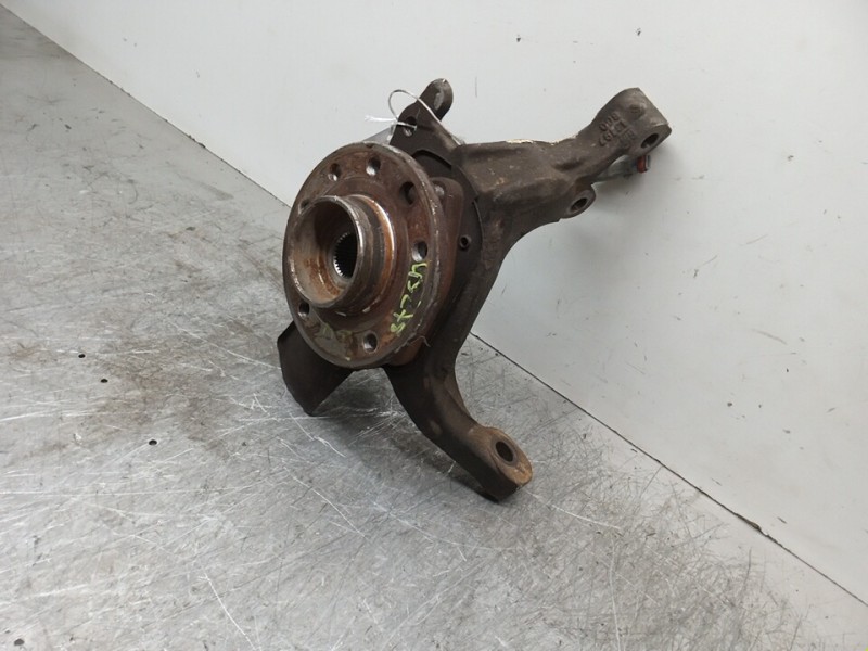 Recambio de mangueta delantera izquierda para opel zafira b cosmo referencia OEM IAM 13197802  