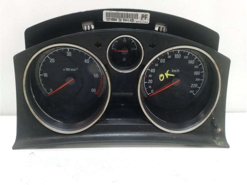 Recambio de cuadro instrumentos para opel zafira b cosmo referencia OEM IAM 13216684  