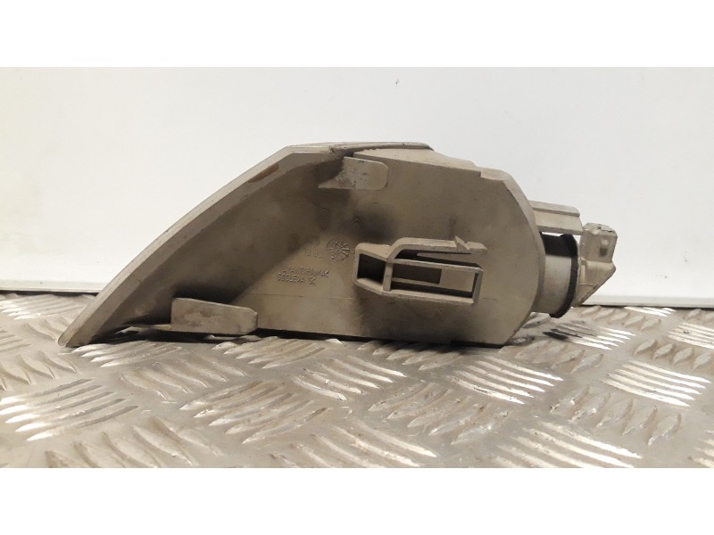 Recambio de piloto delantero derecho para citroën xantia berlina referencia OEM IAM   