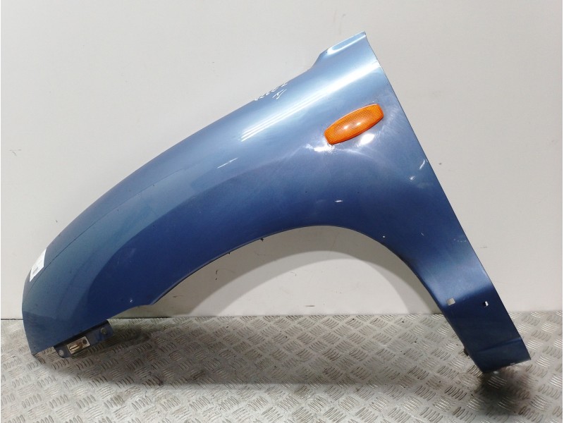 Recambio de aleta delantera izquierda para hyundai santa fe (sm) 2.4 gls referencia OEM IAM 6631126270 AZUL 