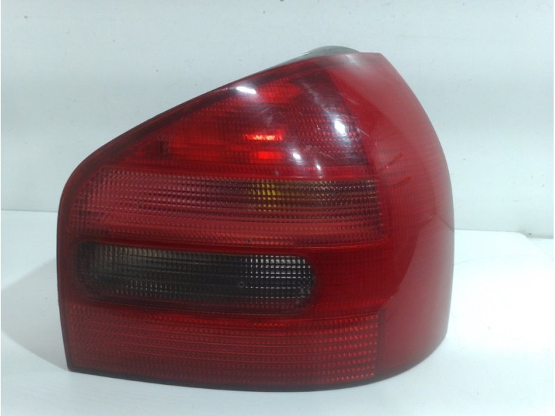 Recambio de piloto trasero derecho para audi a3 (8l) 1.9 tdi ambiente referencia OEM IAM 8L0945096A  