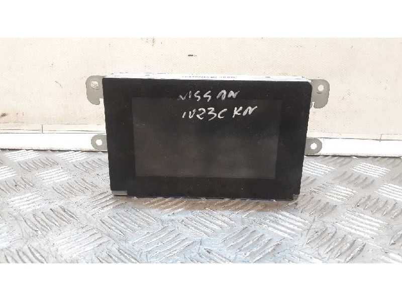 Recambio de pantalla multifuncion para nissan almera tino (v10m) acenta referencia OEM IAM 28090BU705  