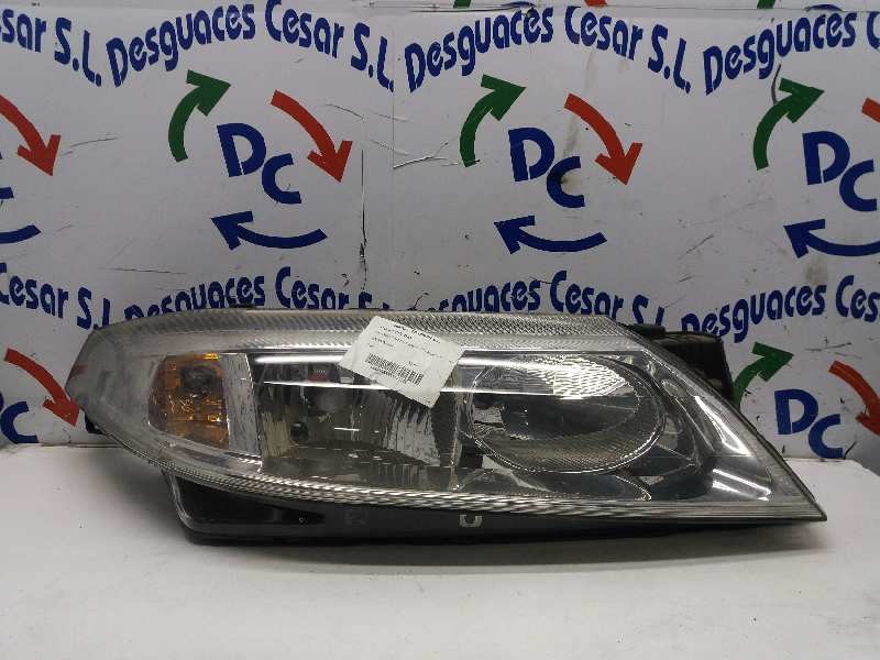 Recambio de faro derecho para renault laguna ii grandtour (kg0) referencia OEM IAM    Recambio de faro derecho para renault laguna ii grandtour (kg0) referencia OEM IAM