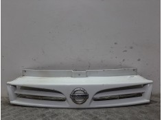 Recambio de rejilla delantera para nissan primastar (x83) caja cerrada batalla corta 2,7t referencia OEM IAM 8200137047 BLANCO