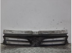 Recambio de rejilla delantera para nissan primastar (x83) caja cerrada batalla corta 2,7t referencia OEM IAM 8200137047 BLANCO  2