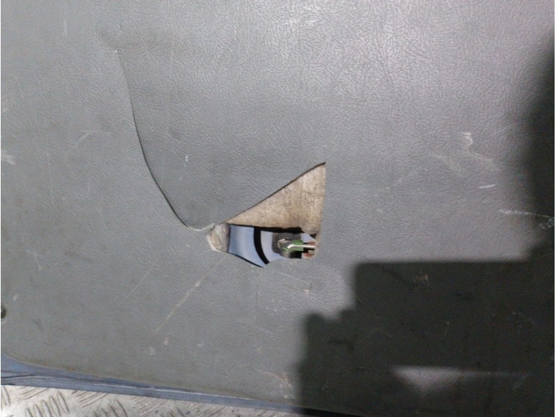 Recambio de porton trasero para hyundai santa fe (sm) 2.4 gls referencia OEM IAM 7370026093 AZUL 