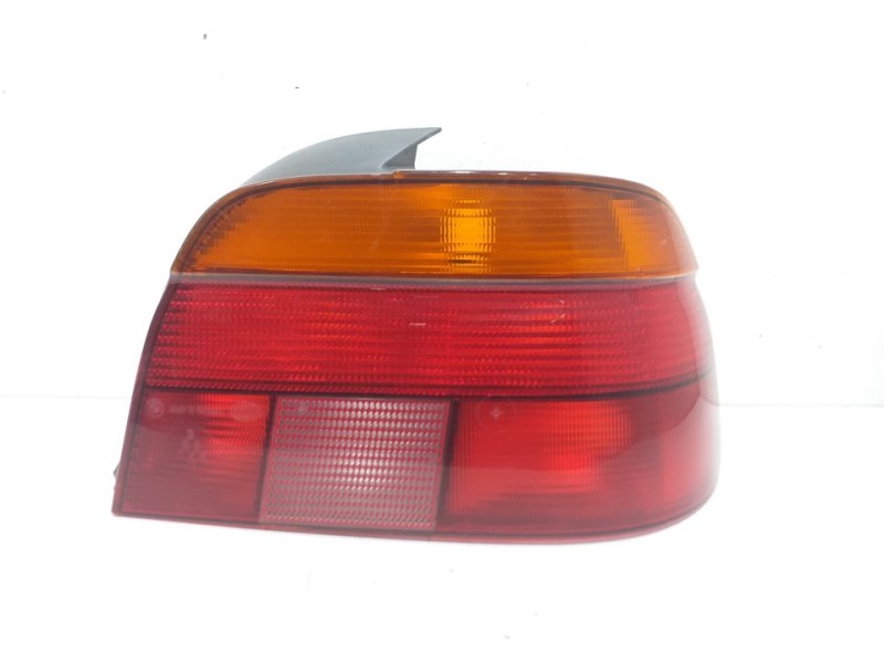 Recambio de piloto trasero derecho para bmw serie 5 berlina (e39) 528i referencia OEM IAM 8358032  