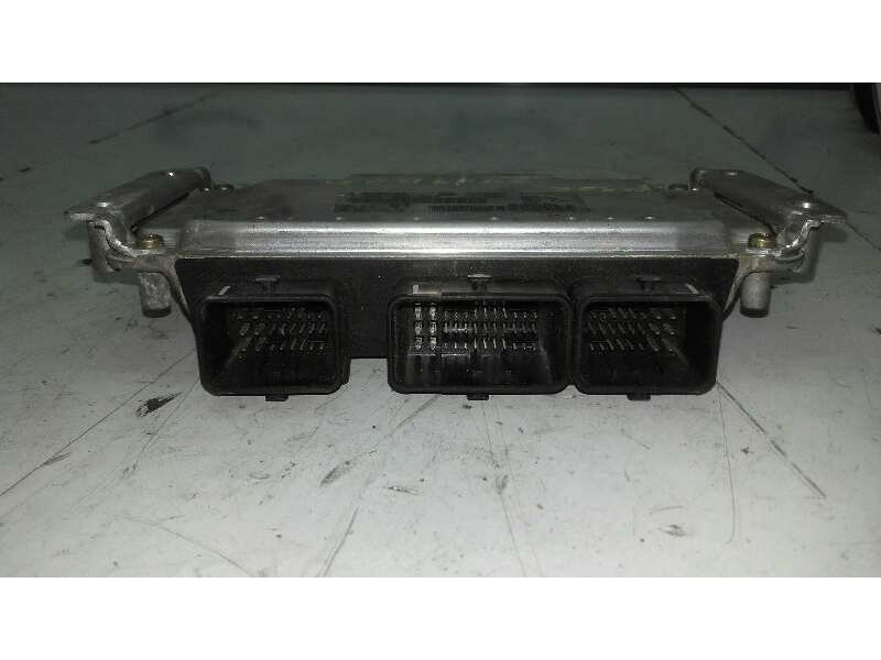 Recambio de centralita motor uce para peugeot 206 berlina xt referencia OEM IAM 261207477 9643218980  Recambio de centralita motor uce para peugeot 206 berlina xt referencia OEM IAM 261207477 9643218980