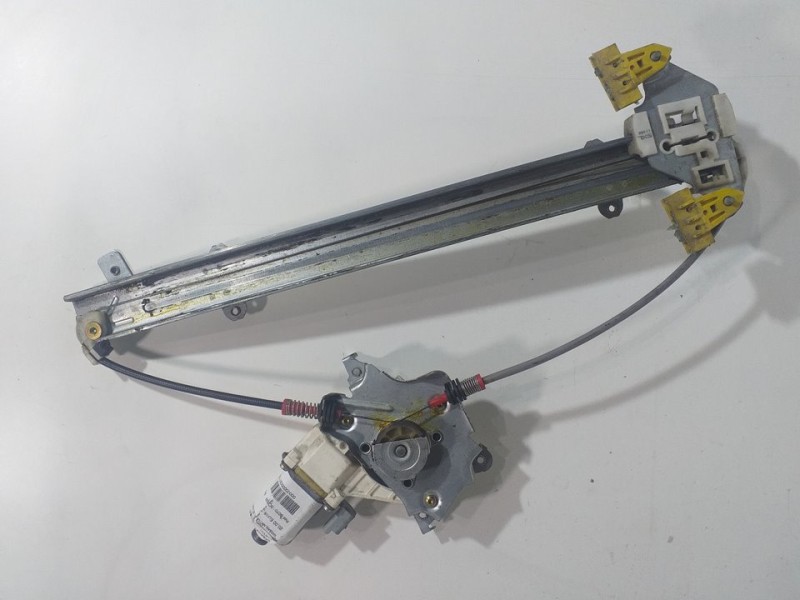 Recambio de elevalunas delantero izquierdo para nissan micra (k12e) acenta referencia OEM IAM 80701BC60B  