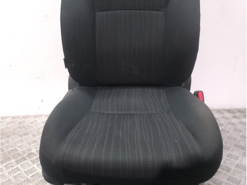 Recambio de asiento delantero derecho para toyota auris sol referencia OEM IAM   