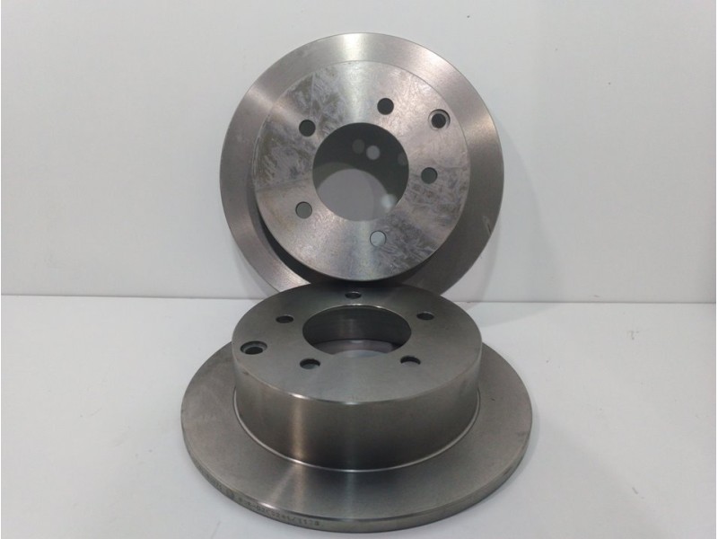 Recambio de disco freno trasero derecho para mitsubishi lancer berlina (cy0) 1.5 cat referencia OEM IAM 1642779080  