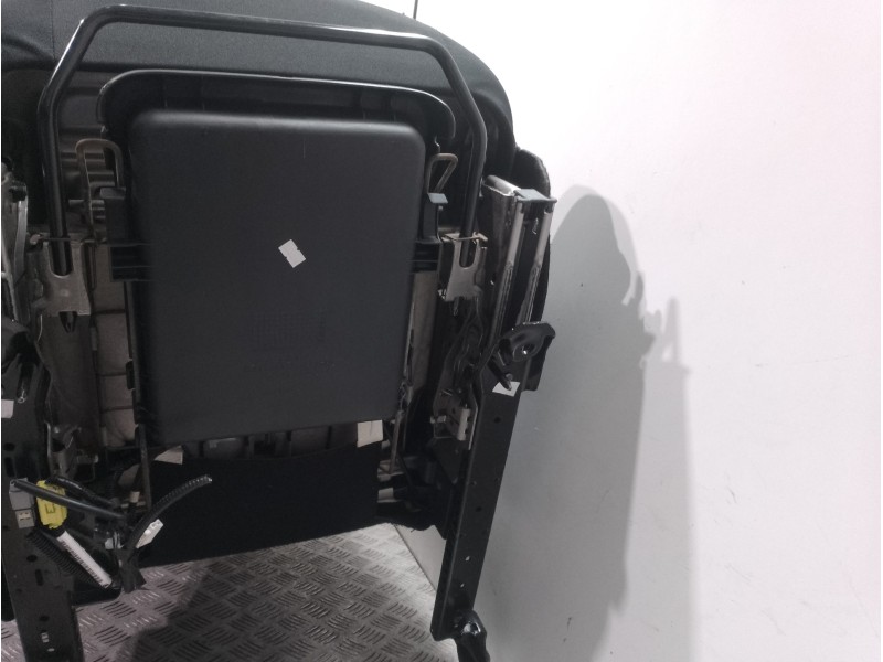 Recambio de asiento delantero derecho para toyota auris sol referencia OEM IAM   